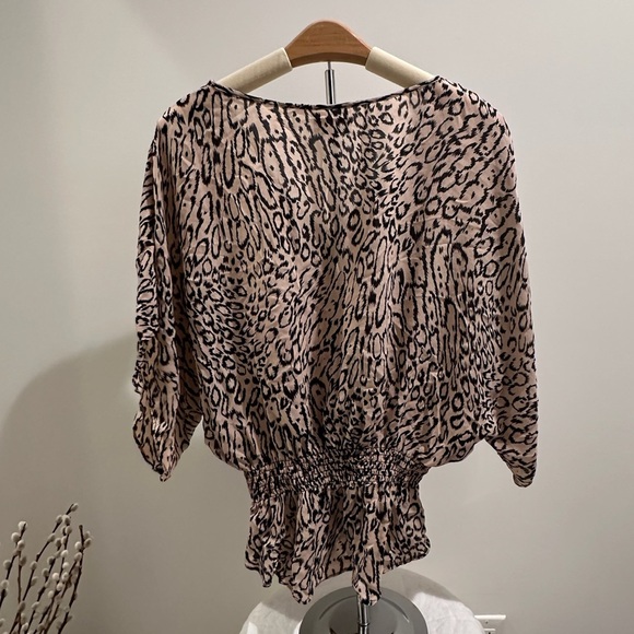 Parker 100% Silk Leopard Print Blouse - Picture 6 of 7